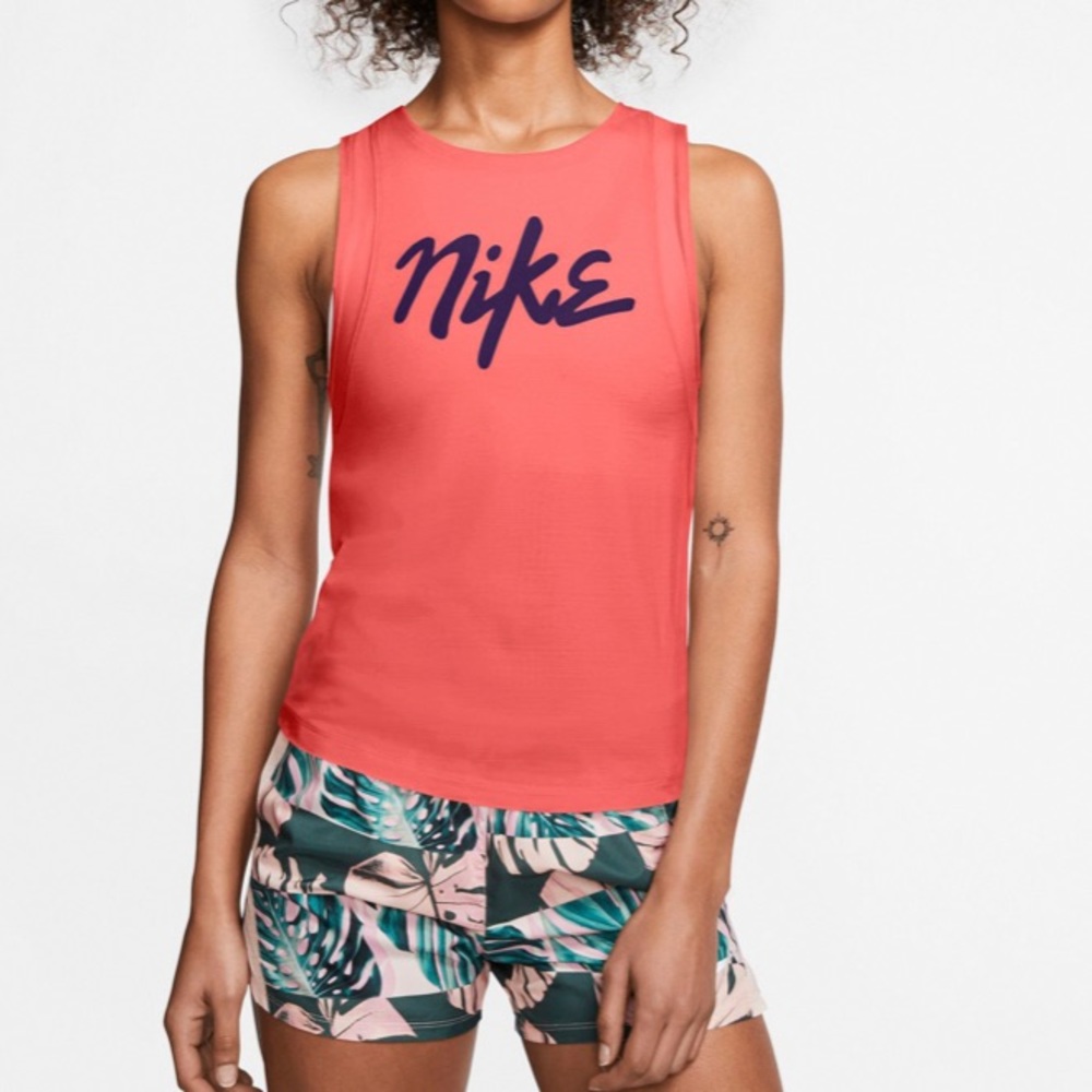 Nike Lightweight Runaway Tank
